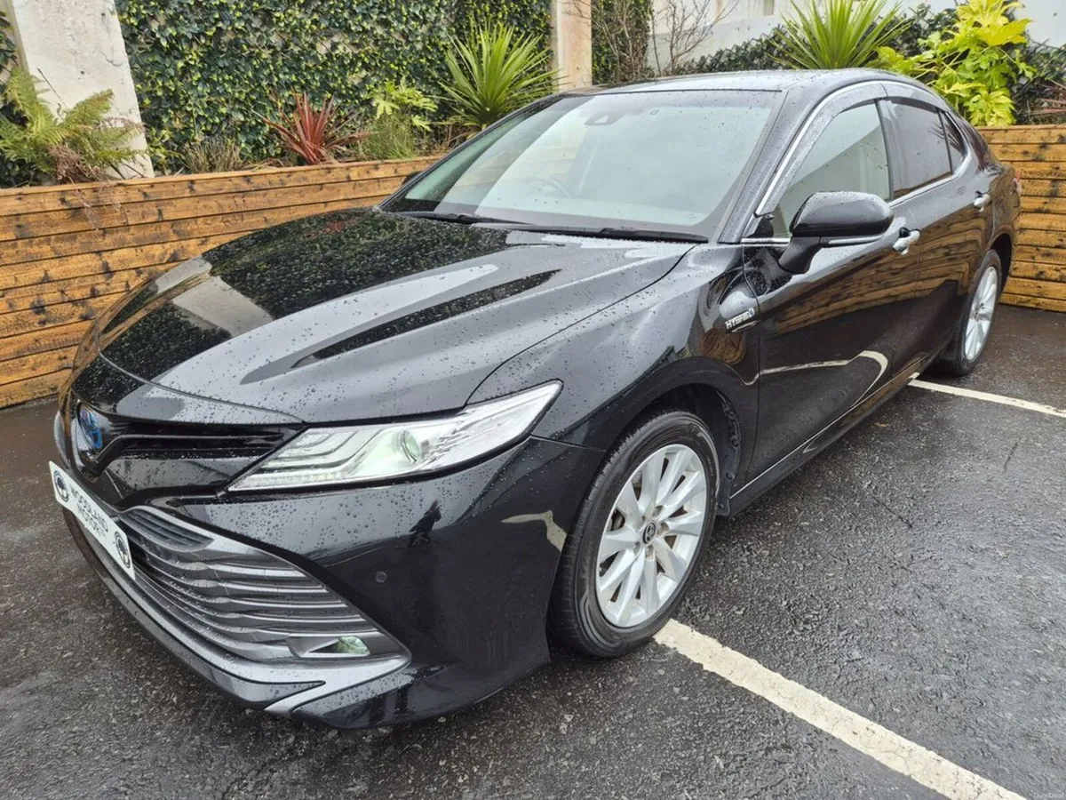 Toyota Camry 2.5 HYBRID / G-PACK / TAX €180 ( 202 - Image 3