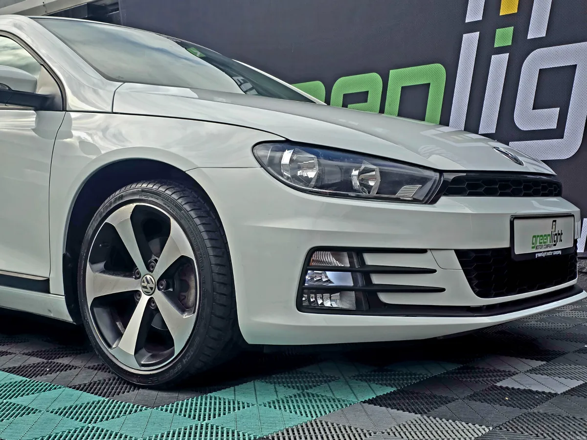 2015 Volkswagen Scirocco 1.4 Tsi Automatic Leather - Image 3