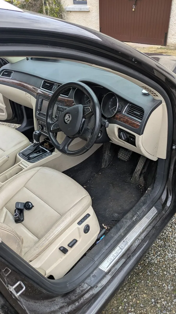 Skoda Superb 2015 - Image 3