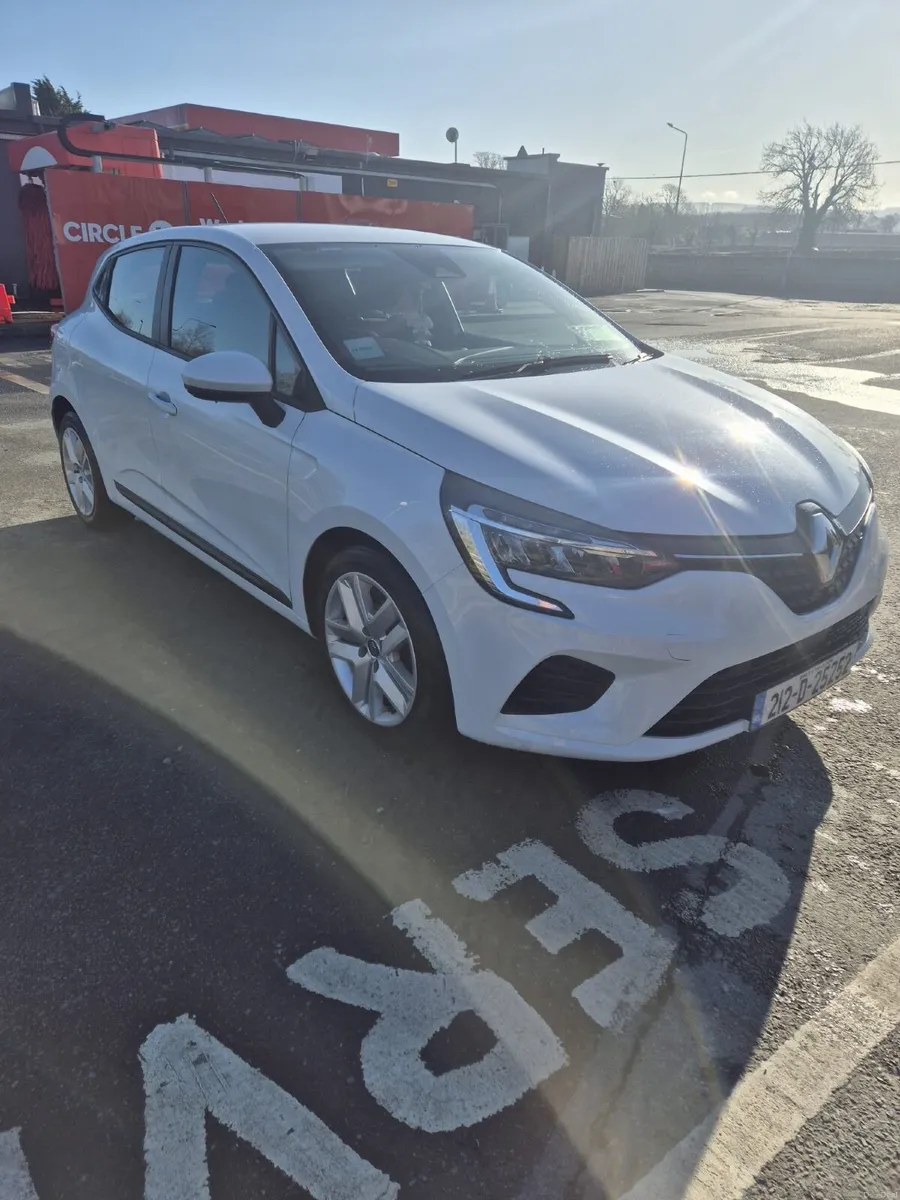 Renault Clio 2021 - Image 2