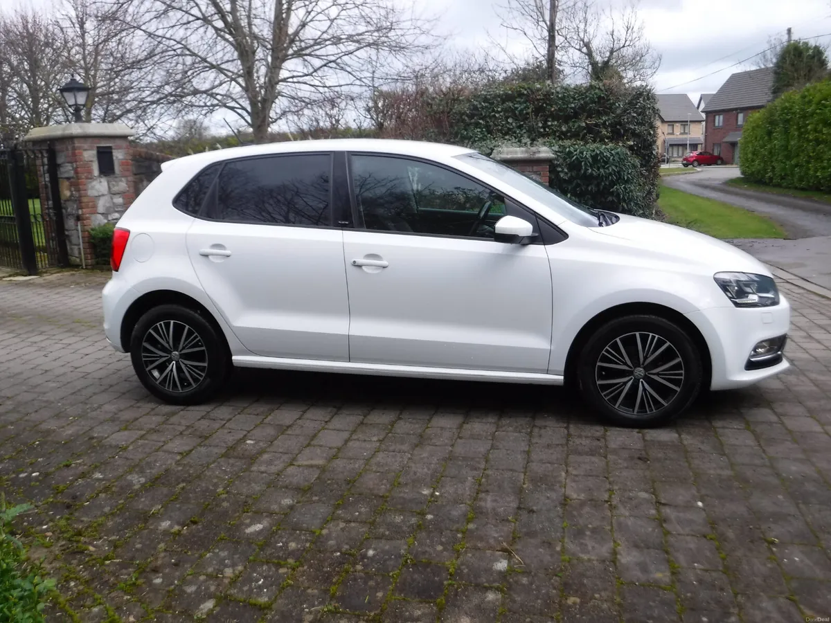 VW POLO 1.2 AUTO ALLSTAR MODEL HIGH SPEC - Image 2