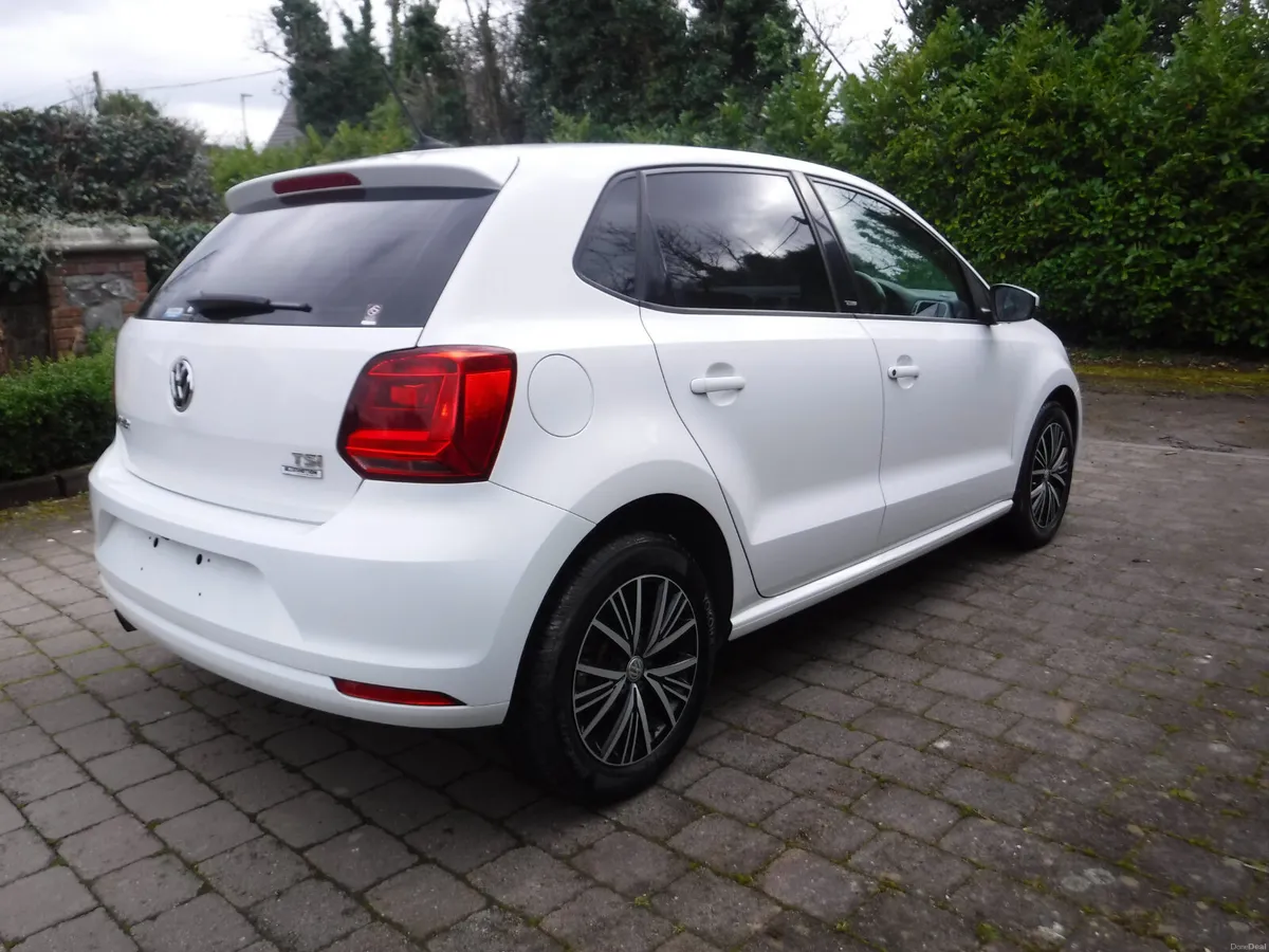 VW POLO 1.2 AUTO ALLSTAR MODEL HIGH SPEC - Image 3