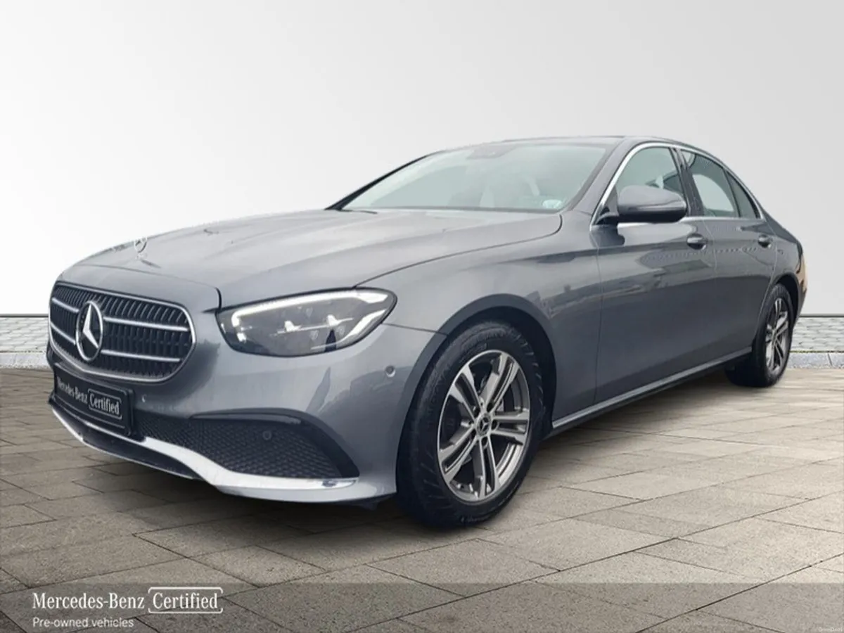 Mercedes-Benz E-Class E220d  Avantgarde AUTO **Low - Image 2