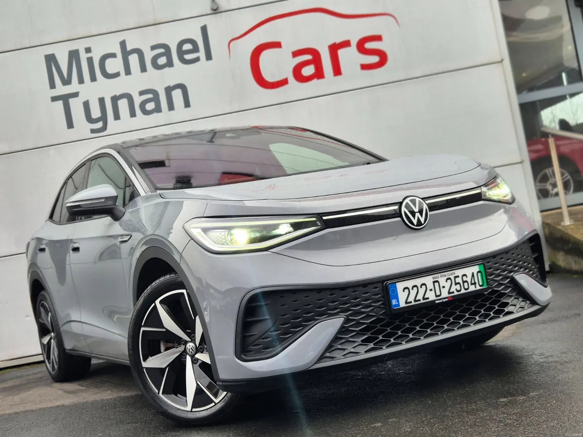 2022 VW id5 Style Pro, Pano Roof, CarPlay, 20" - Image 4