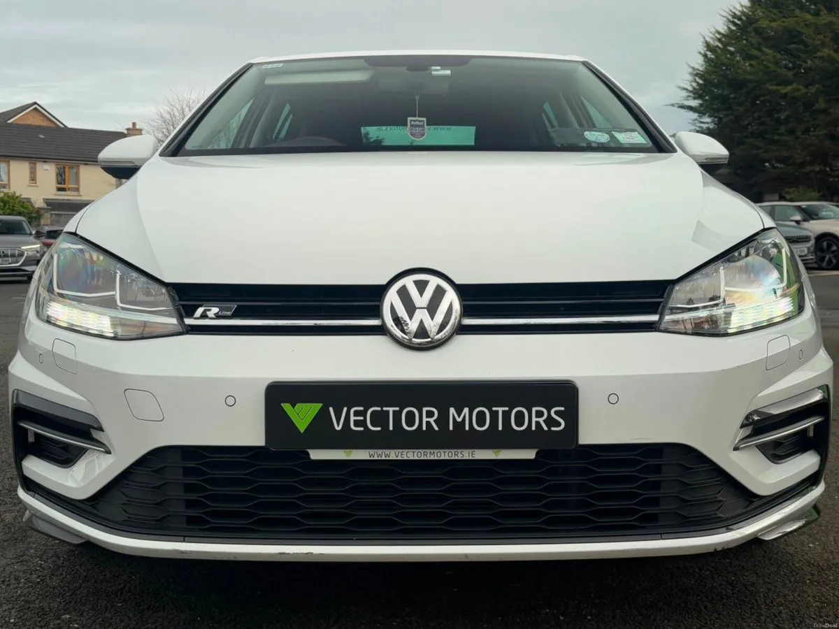 Volkswagen Golf R-LINE PACK 1.4 PETROL MANUAL HIGH - Image 3