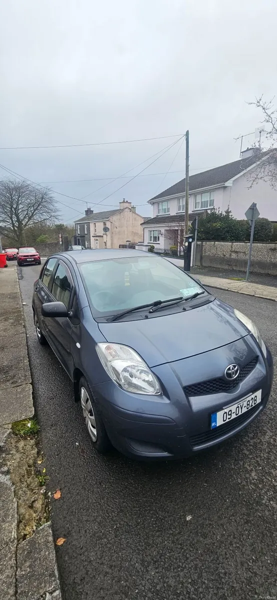 Toyota Yaris 2009 - Image 1