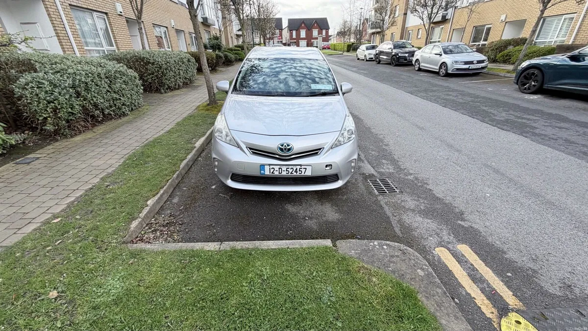 Toyota prius - Image 1
