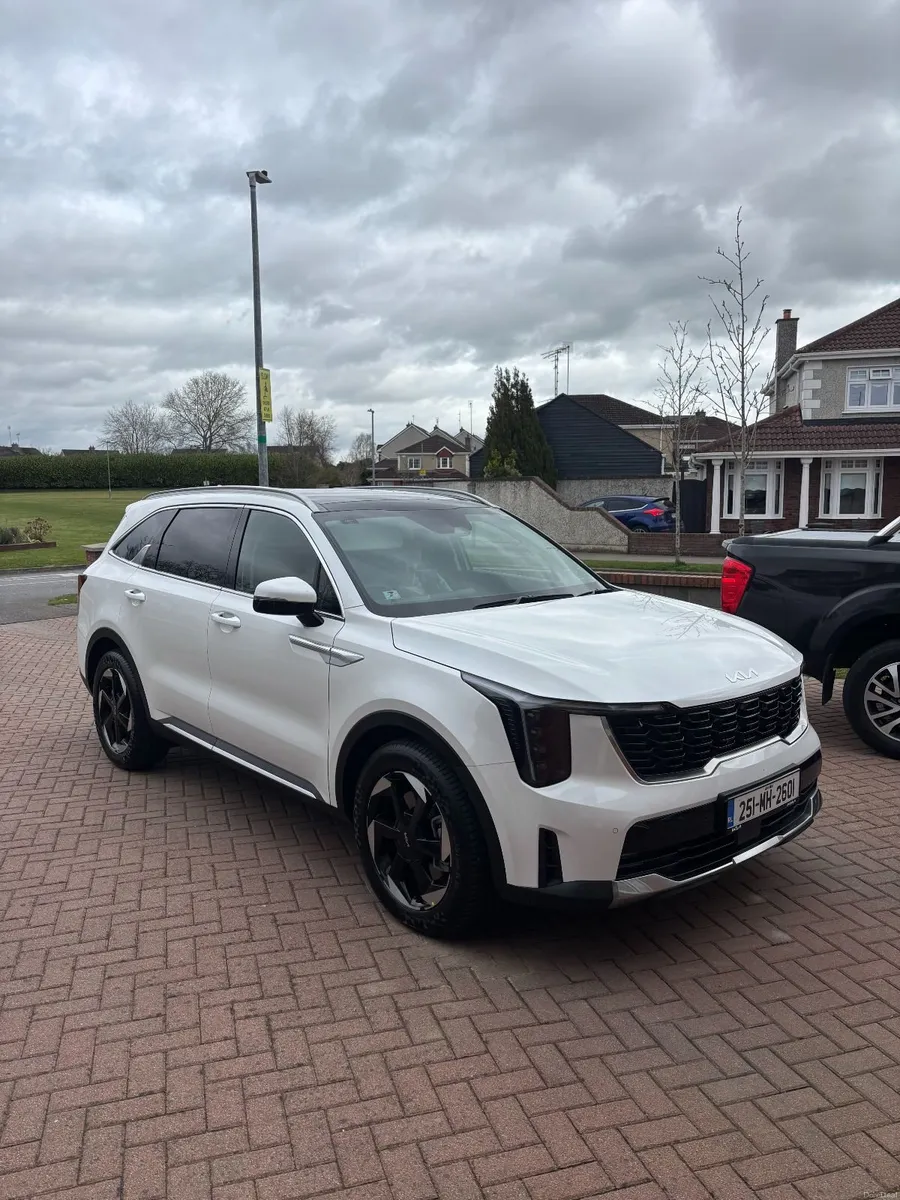 Kia Sorento 2025 - Image 1