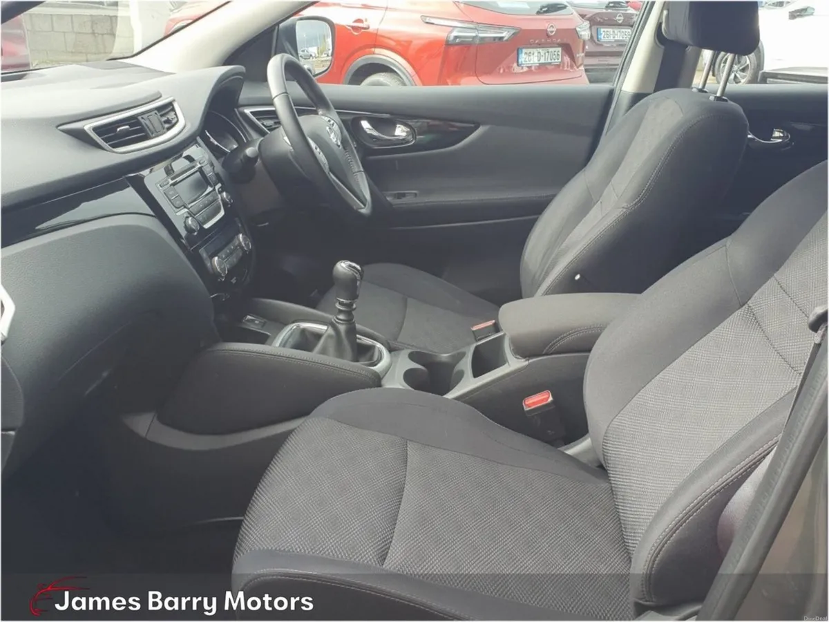 Nissan Qashqai 1.2 PET SV - Image 3