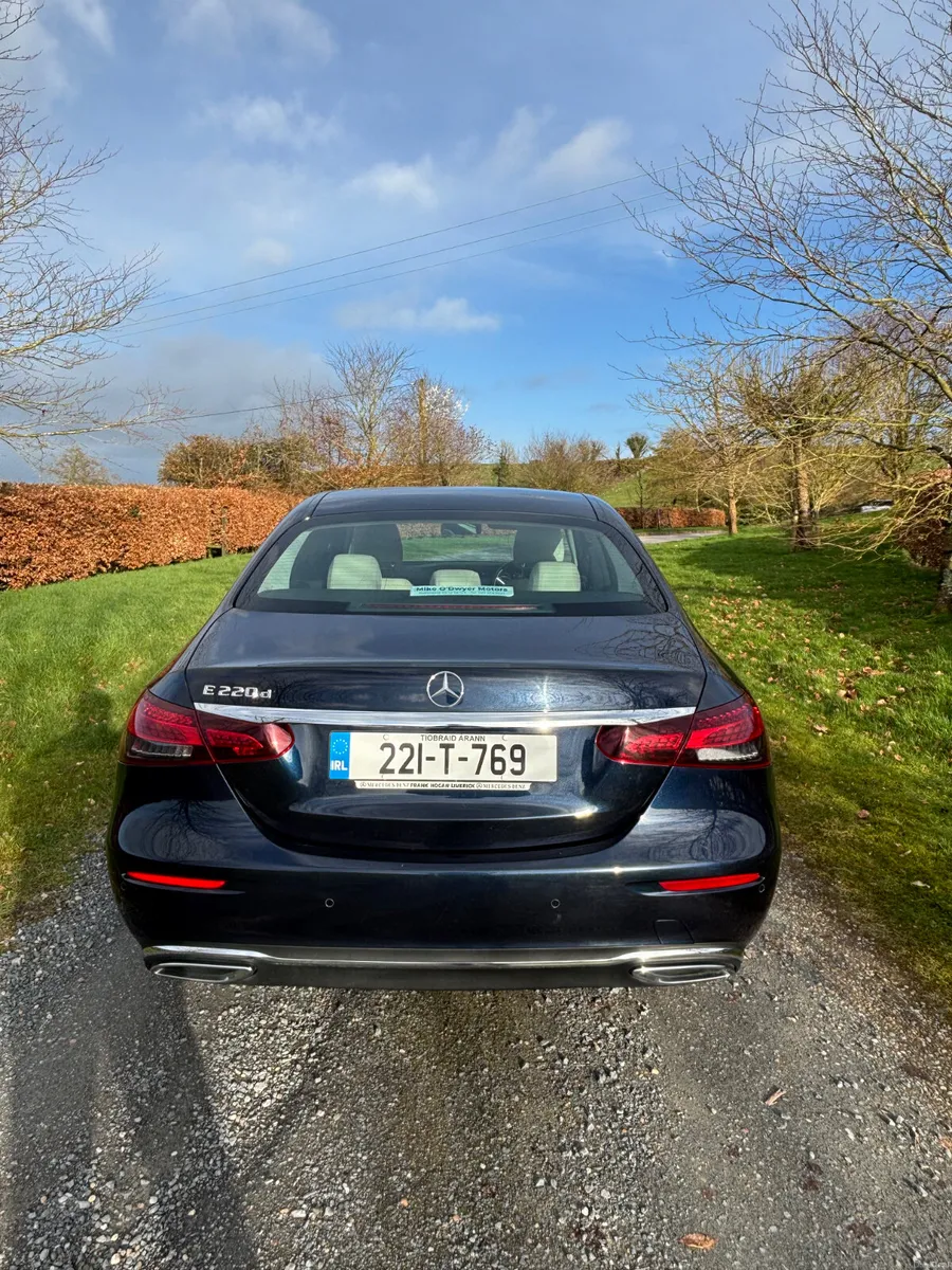 Mercedes-Benz E-Class 2022 Avantgarde - Image 5