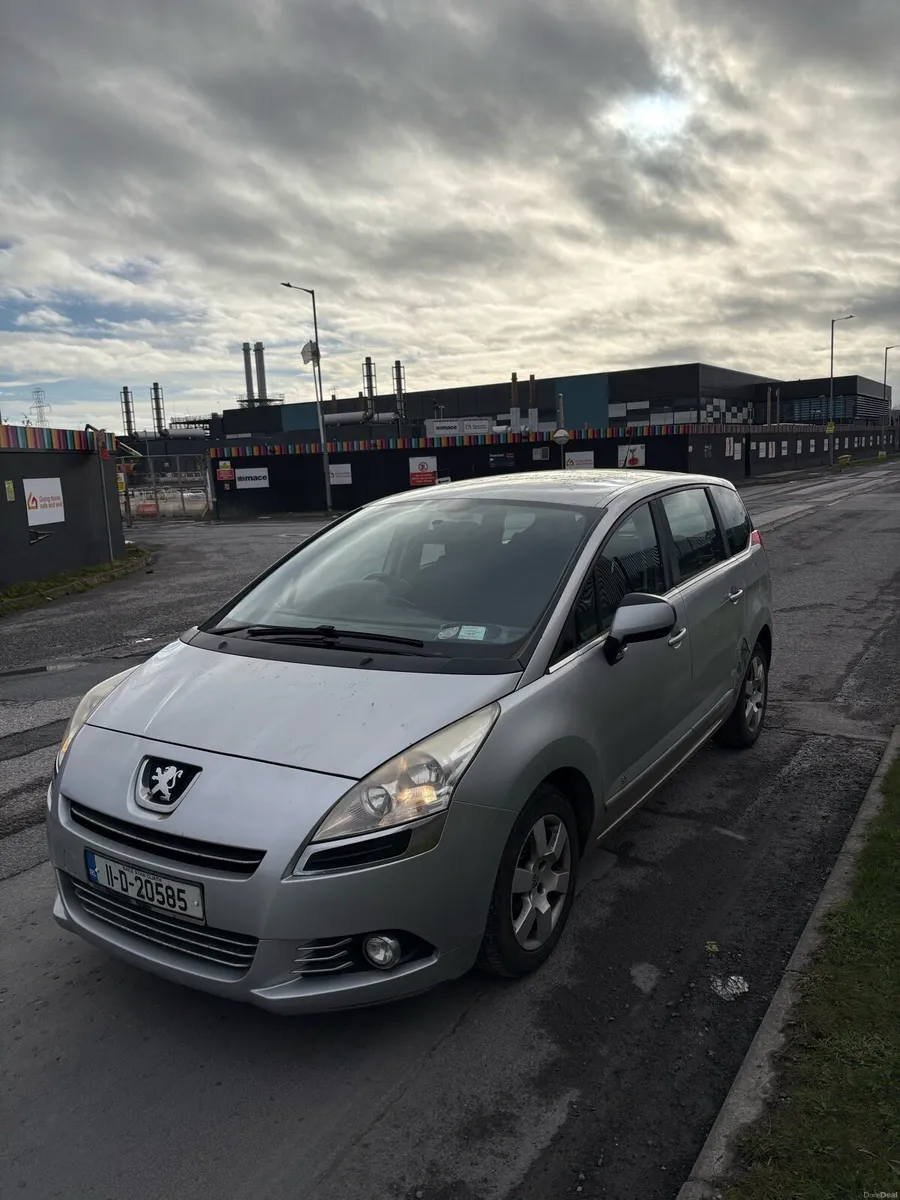 Peugout 5008 - Image 2