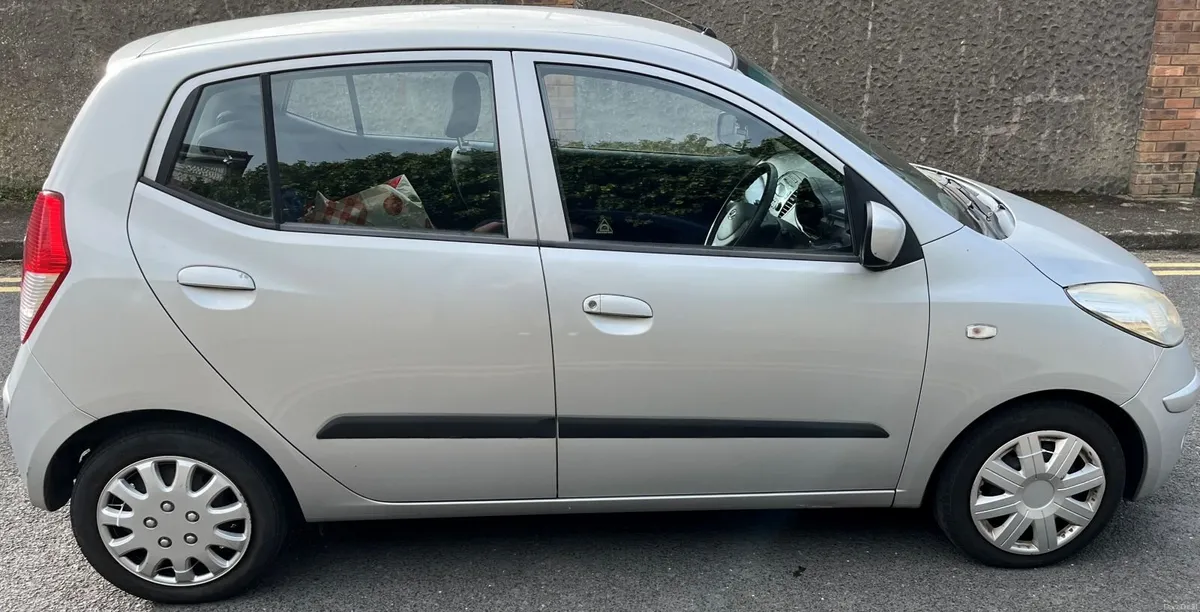 Hyundai i10 2009 - Image 1