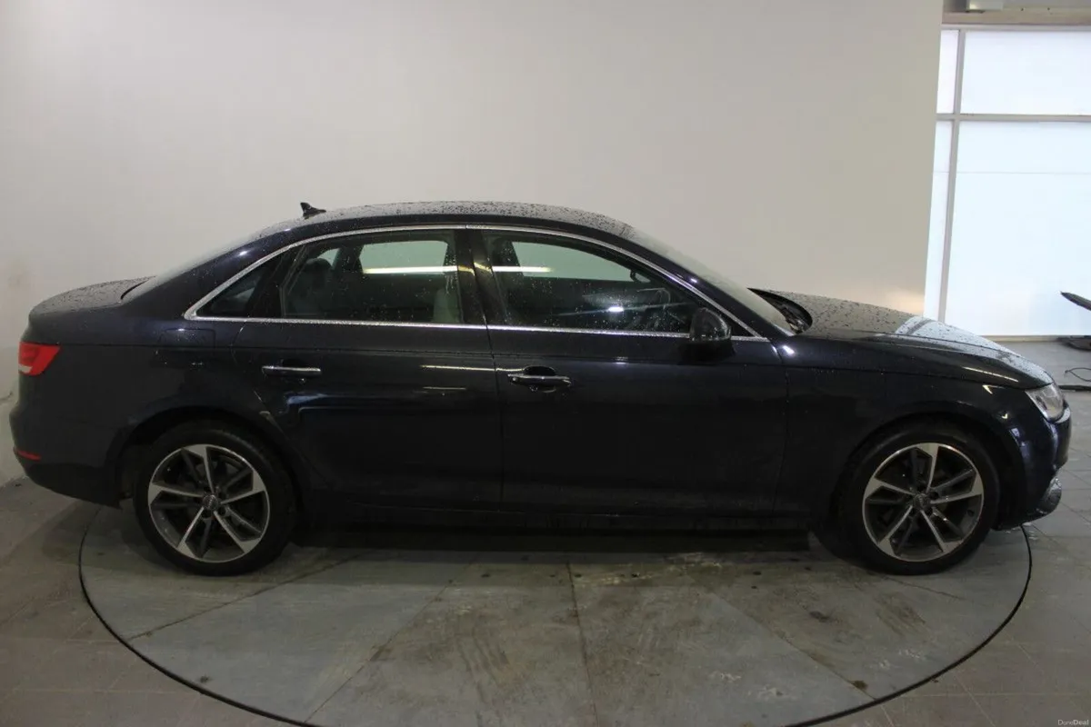 Audi A4 2.0TDI 150HP SE Ultra - TENDER 7 - Image 4