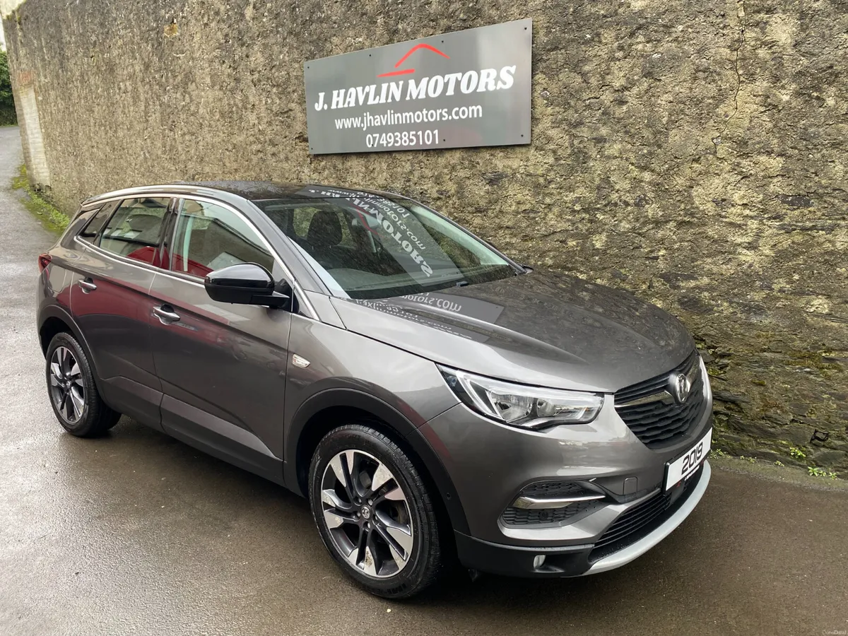 July  2019 Vauxhall Grandland X Sport Nav - Image 1
