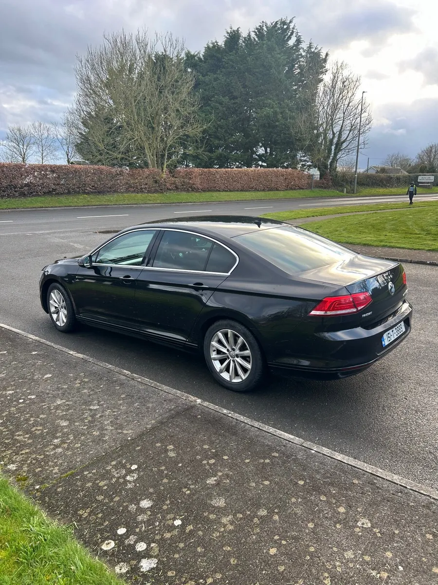 Volkswagen Passat 2015 - Image 4