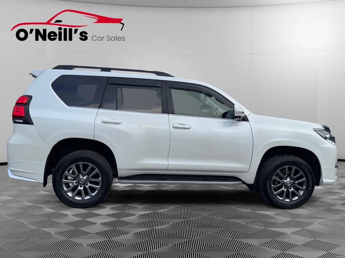 Toyota Land Cruiser 2024 7 SEATS 2.8 PRADO AUTO - Image 3