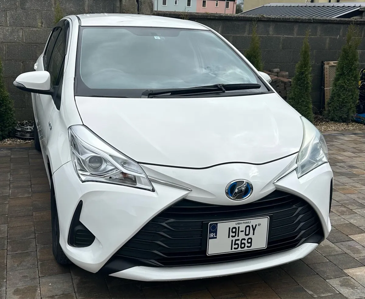 Toyota Vitz 2019 Hybrid With Warranty - Image 1