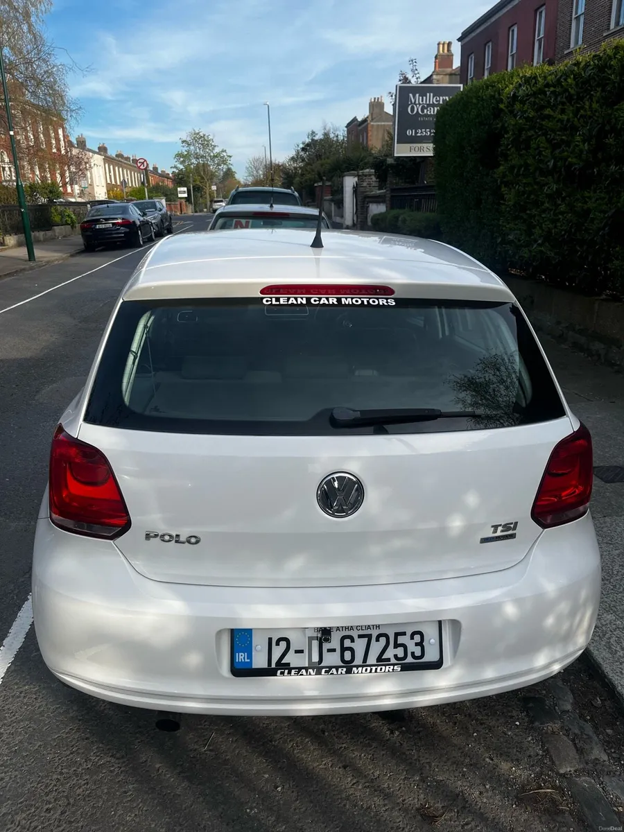 White automatic Volkswagen Polo - Image 3