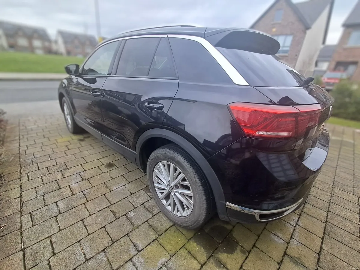 Volkswagen T-Roc 2020 - Image 2