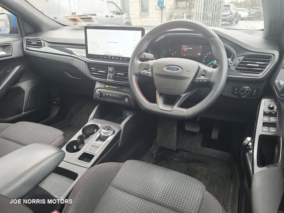 Ford Focus ST-LINE1.5 TD 120 Auto - Image 6