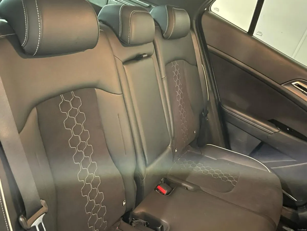 Kia Sportage GT-LINE PHEV 4X4 - Image 2