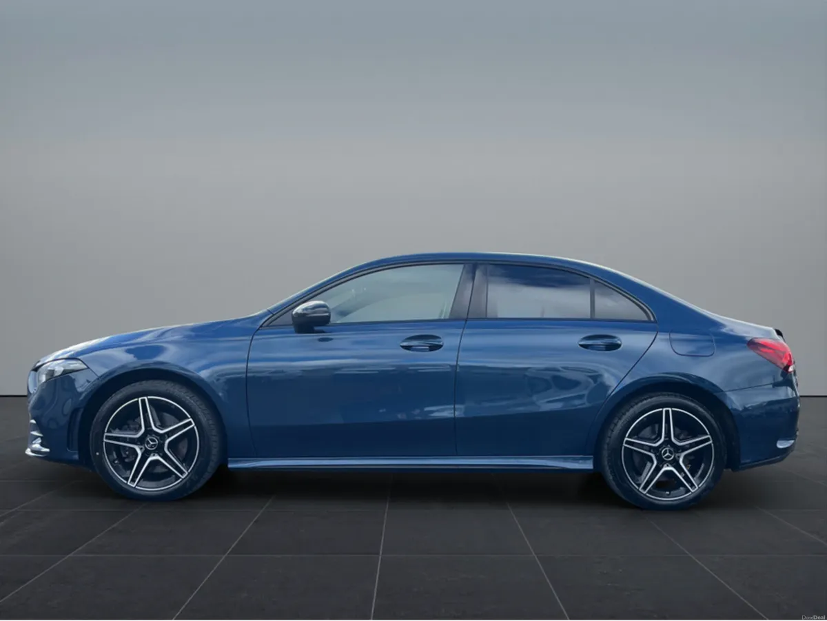 Mercedes-Benz A-Class 250 AMG LINE EDITION E - Image 4