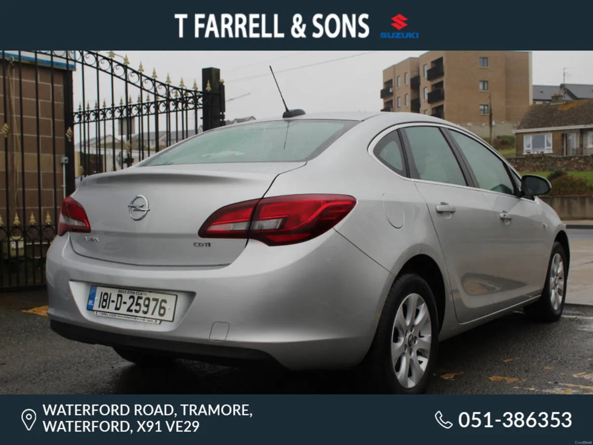 Opel Astra 1.6 CDTI Saloon - Image 3