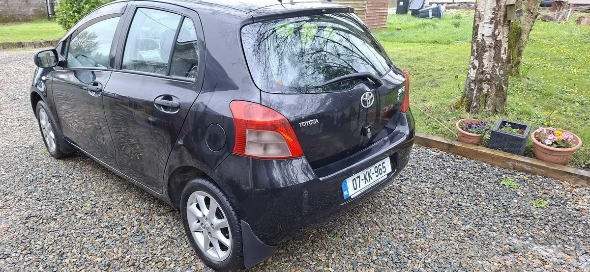 Toyota yaris - Image 4