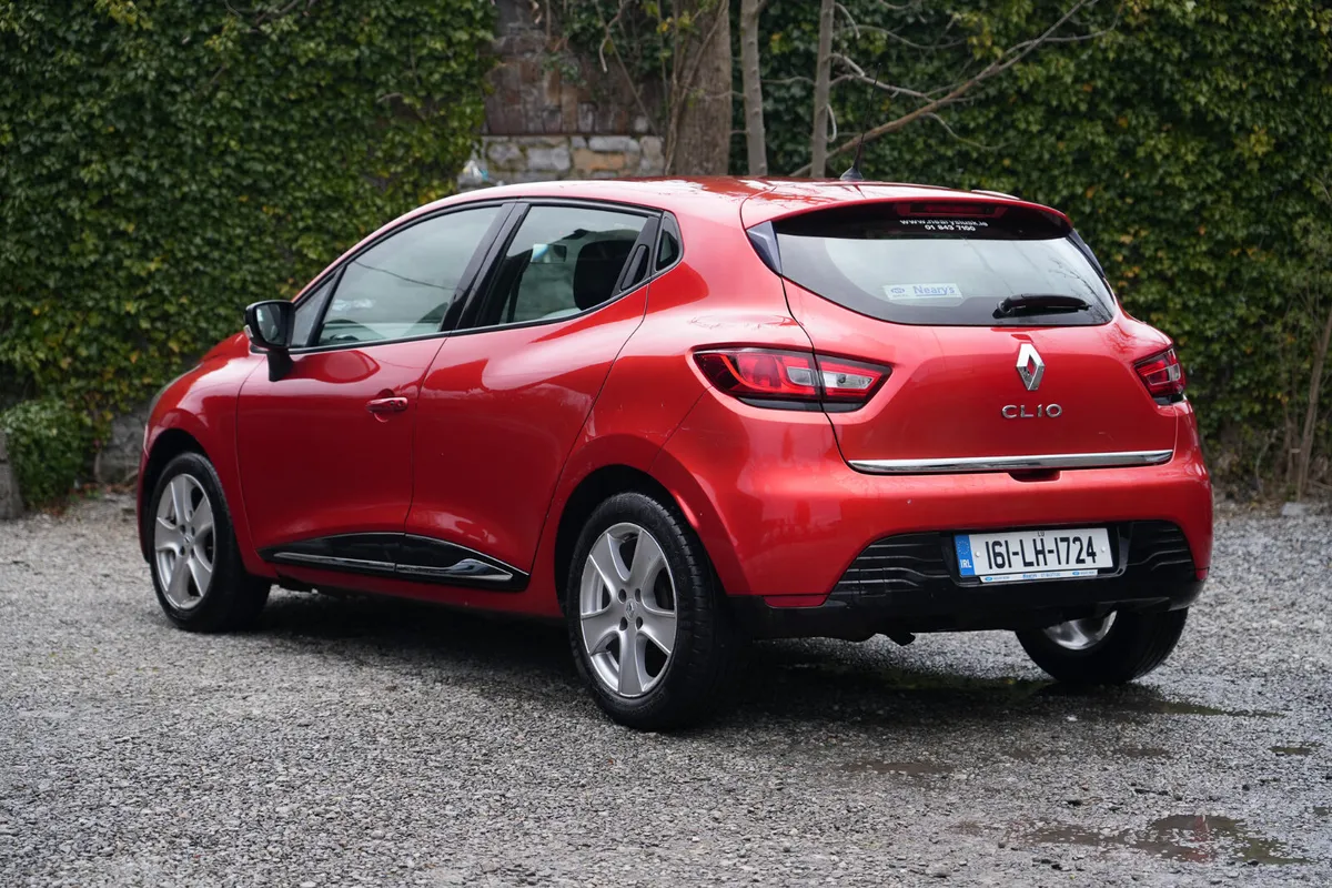 2016 Renault Clio 1.2 Petrol Manual *LOW KM* - Image 3