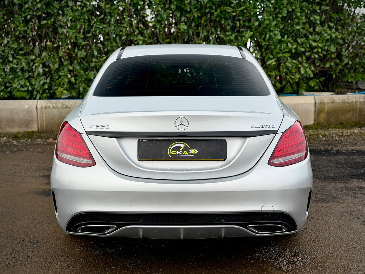 Mercedes-Benz C-Class 2015 AMG Line - Image 6