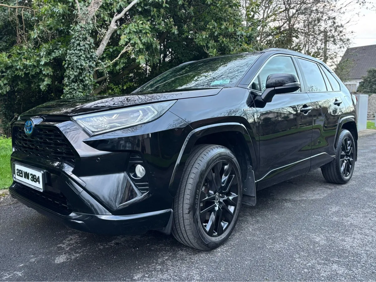 Toyota RAV4 black edition - Image 2