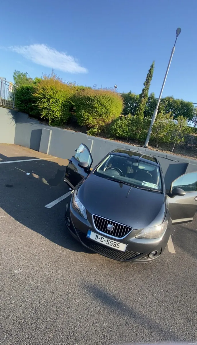 Seat Ibiza 2011 - For repair or parts - Image 3