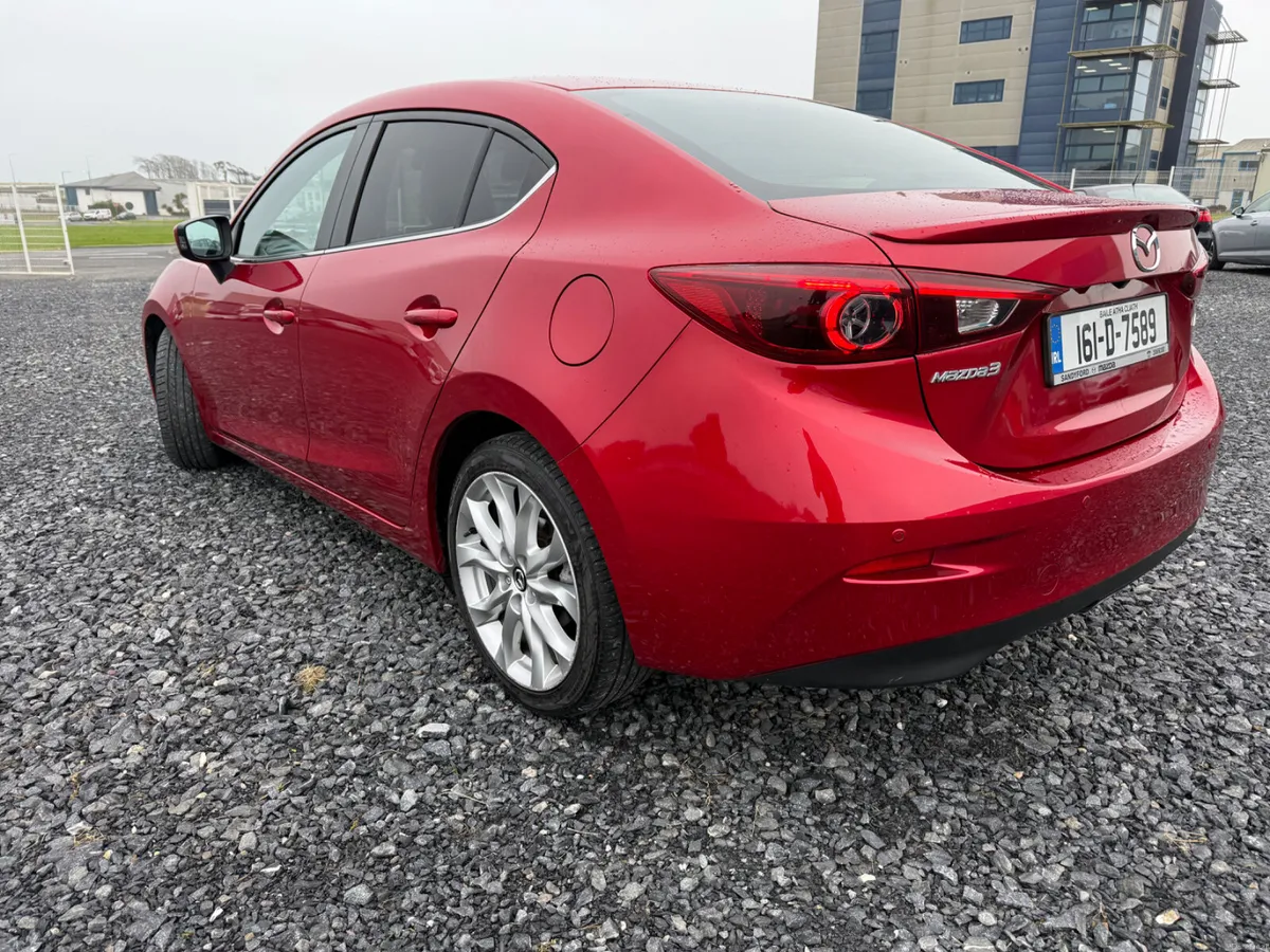 2016 Mazda Mazda3 Platinum Low Miles - Image 4