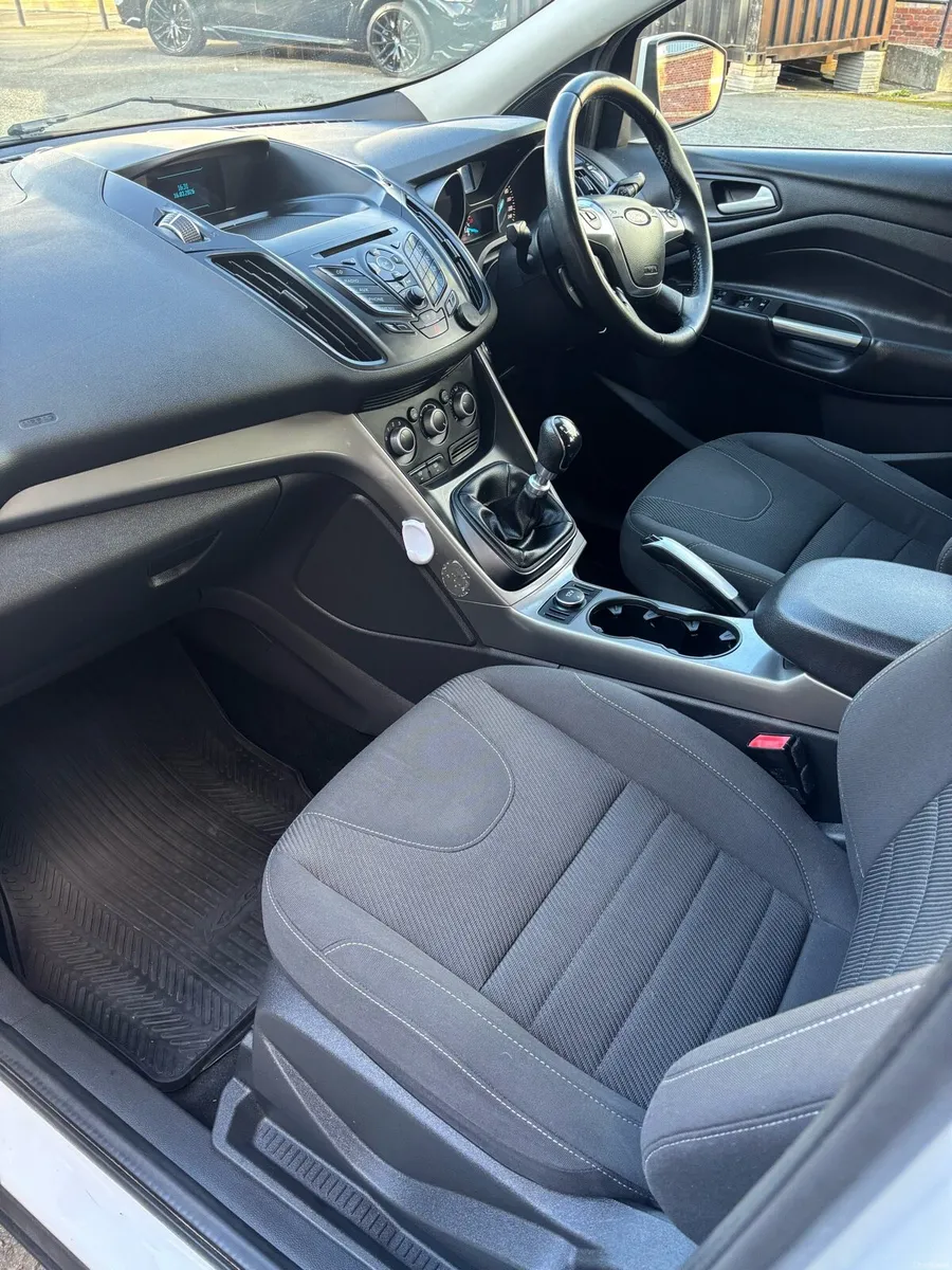 Ford kuga taxed & nct - Image 4