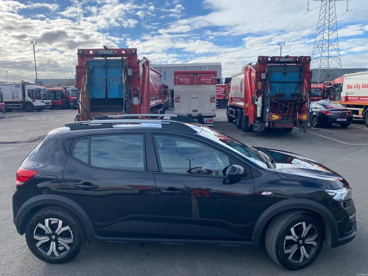 2022 Sandero Stepway Prestige Tce90 Low Mileage - Image 4