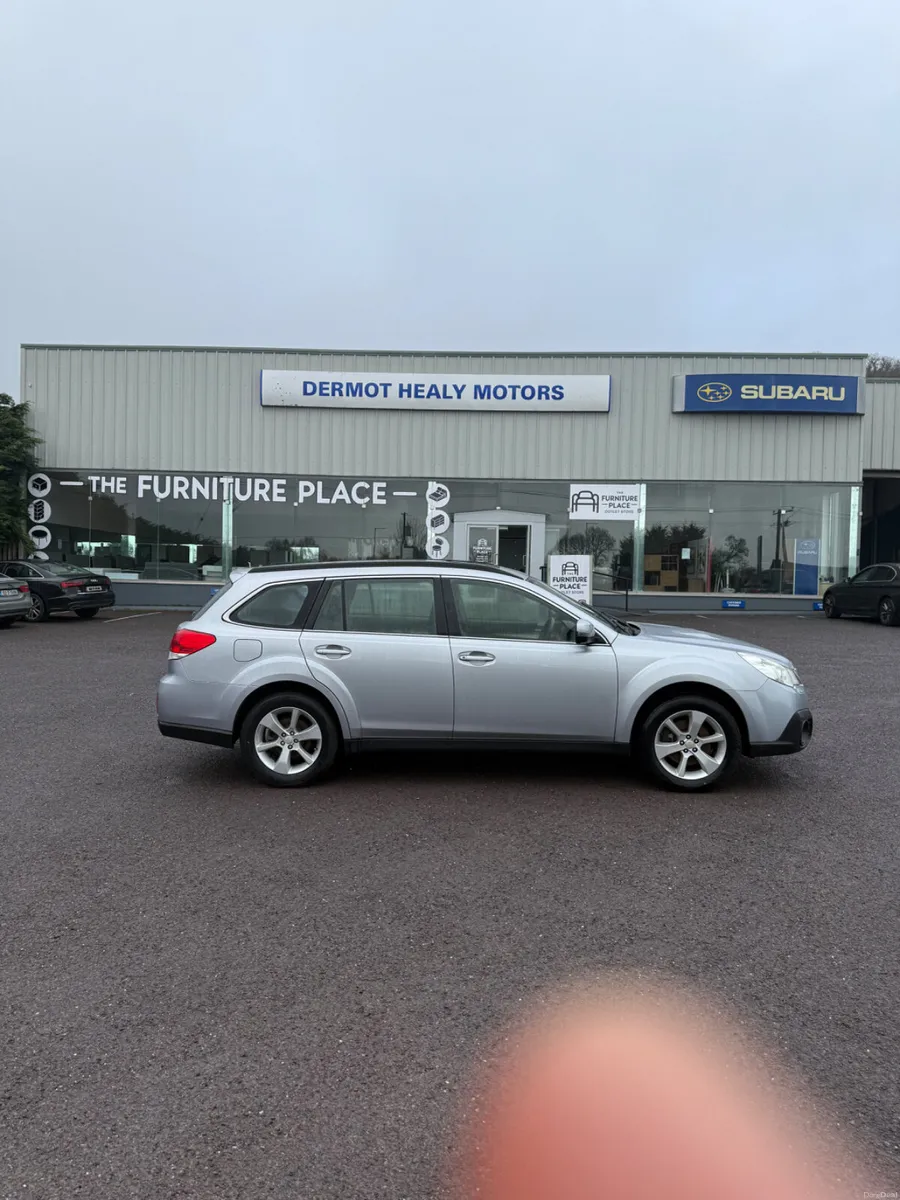 Subaru Outback 2015 - Image 1