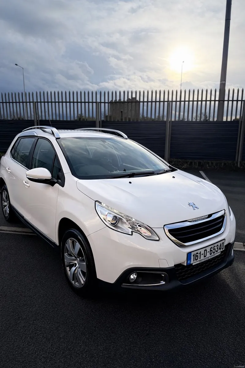 Peugeot 2008 - Image 1