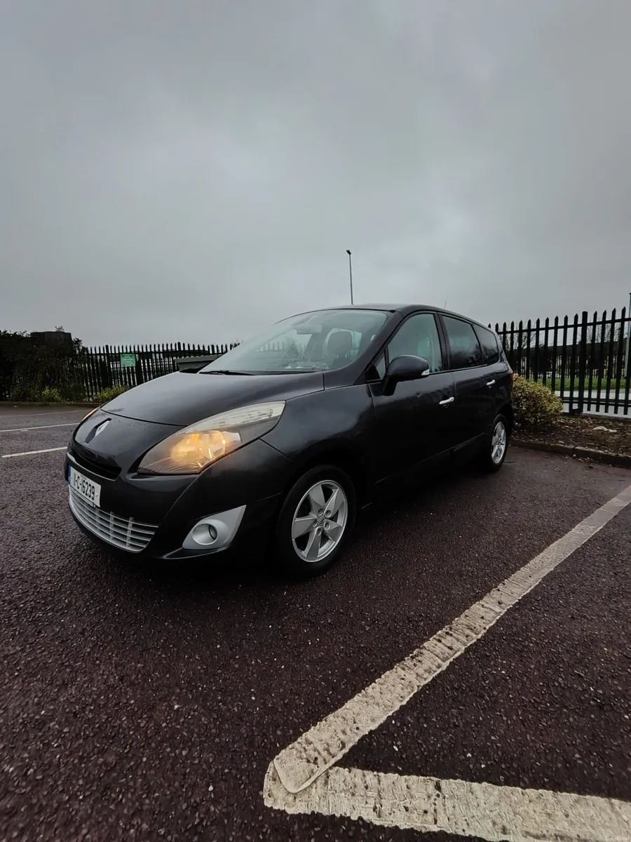 Renault Grand Scenic TomTom low milage - Image 1