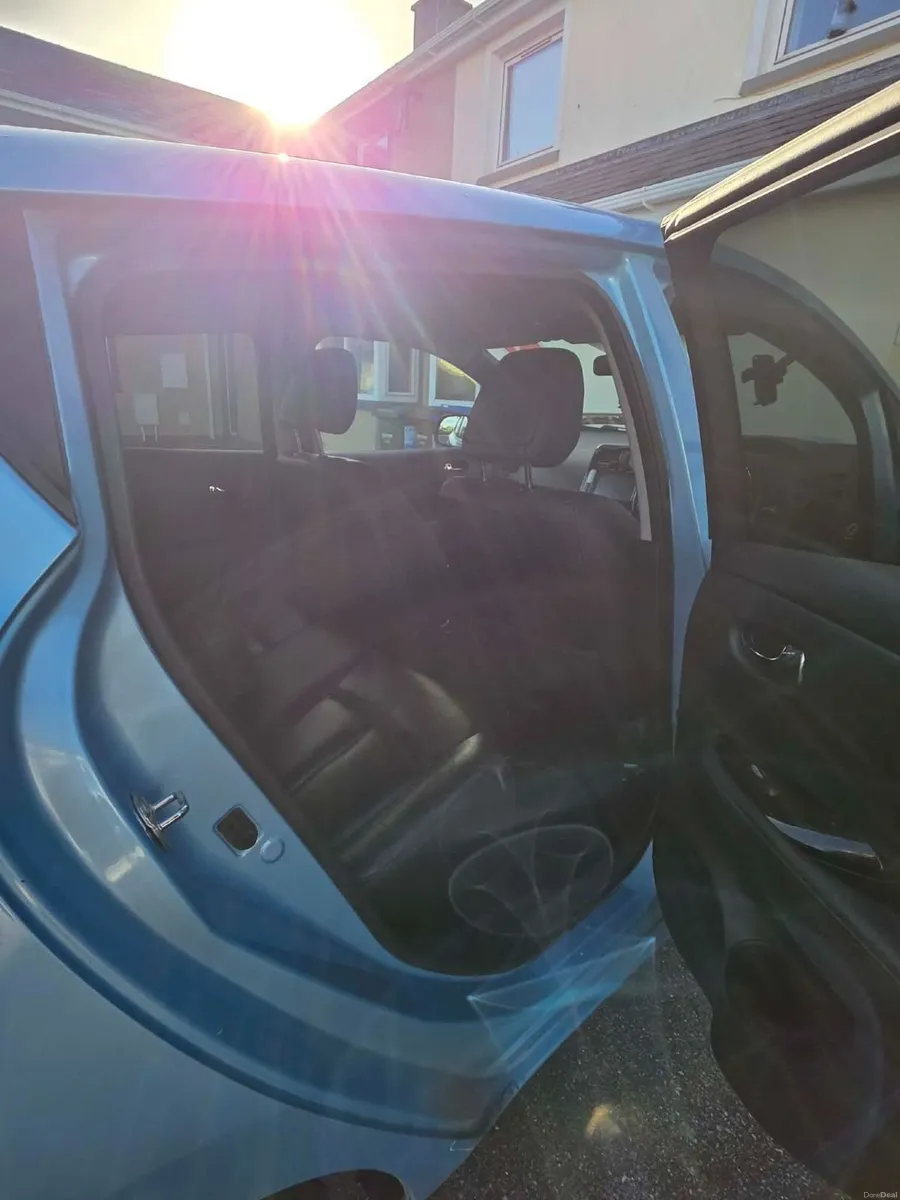 2014 Nissan Leaf Tekna Cold Pack. - Image 3