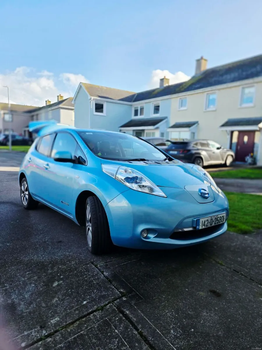 2014 Nissan Leaf Tekna Cold Pack. - Image 1