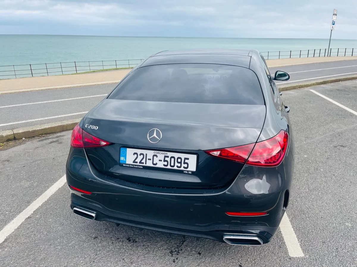 Mercedes-Benz C-Class 2022 - Image 4