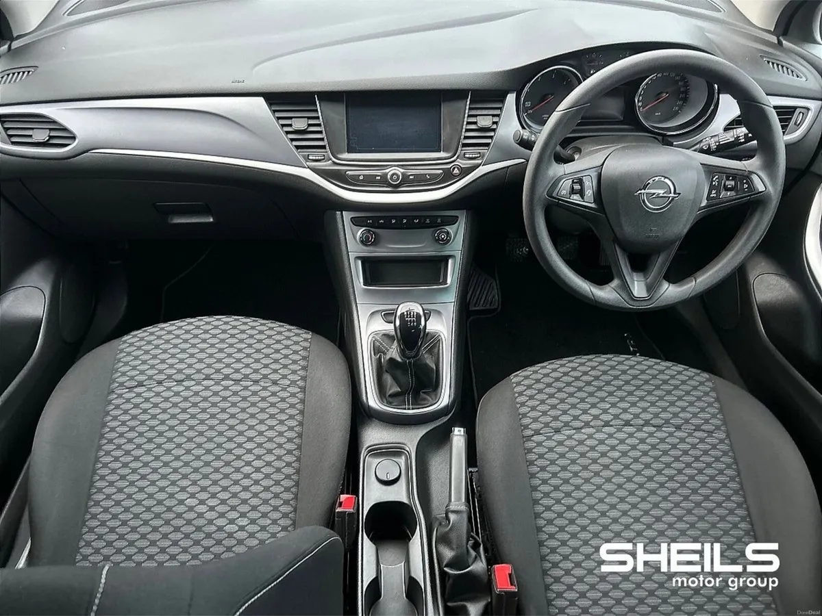 Opel Astra 1.6CDTi (110PS) SC - Image 3