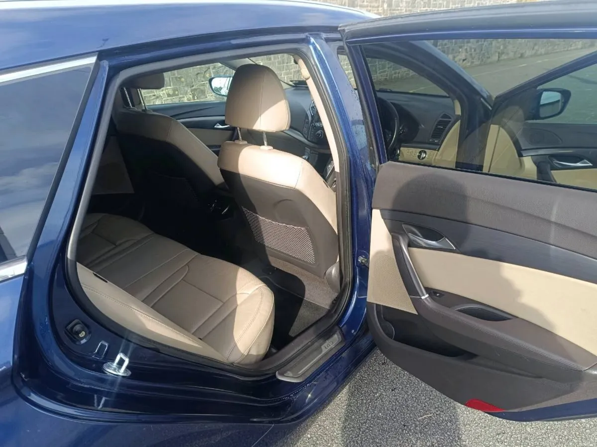 2019 Hyundai i40 Executive 1.6 d - Image 4