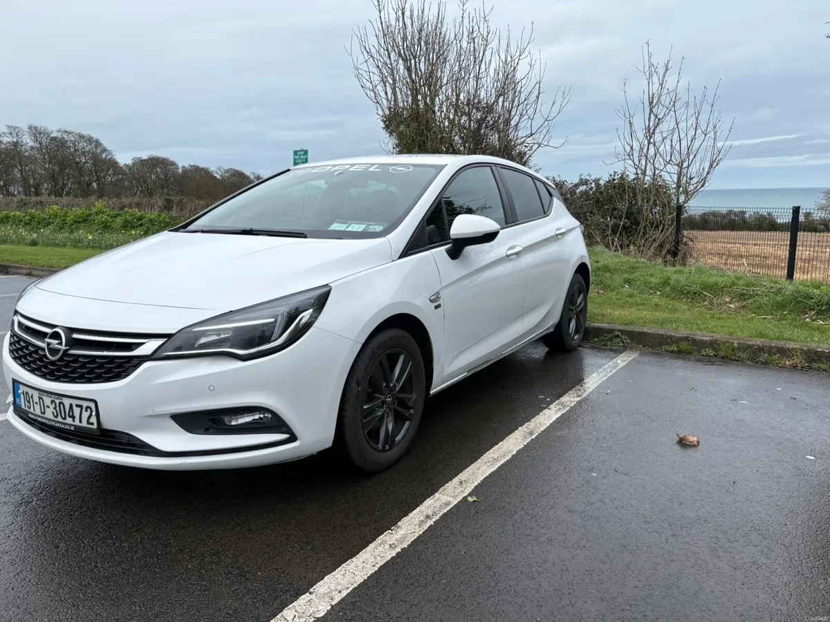 Opel Astra 120 year edition - Image 3