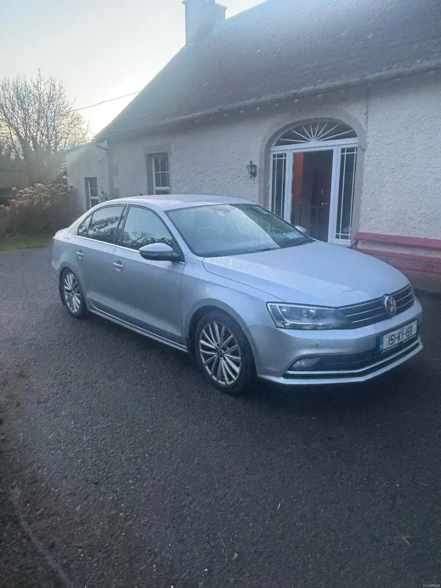 Volkswagen Jetta 2.0 TDI, Highline - Image 4