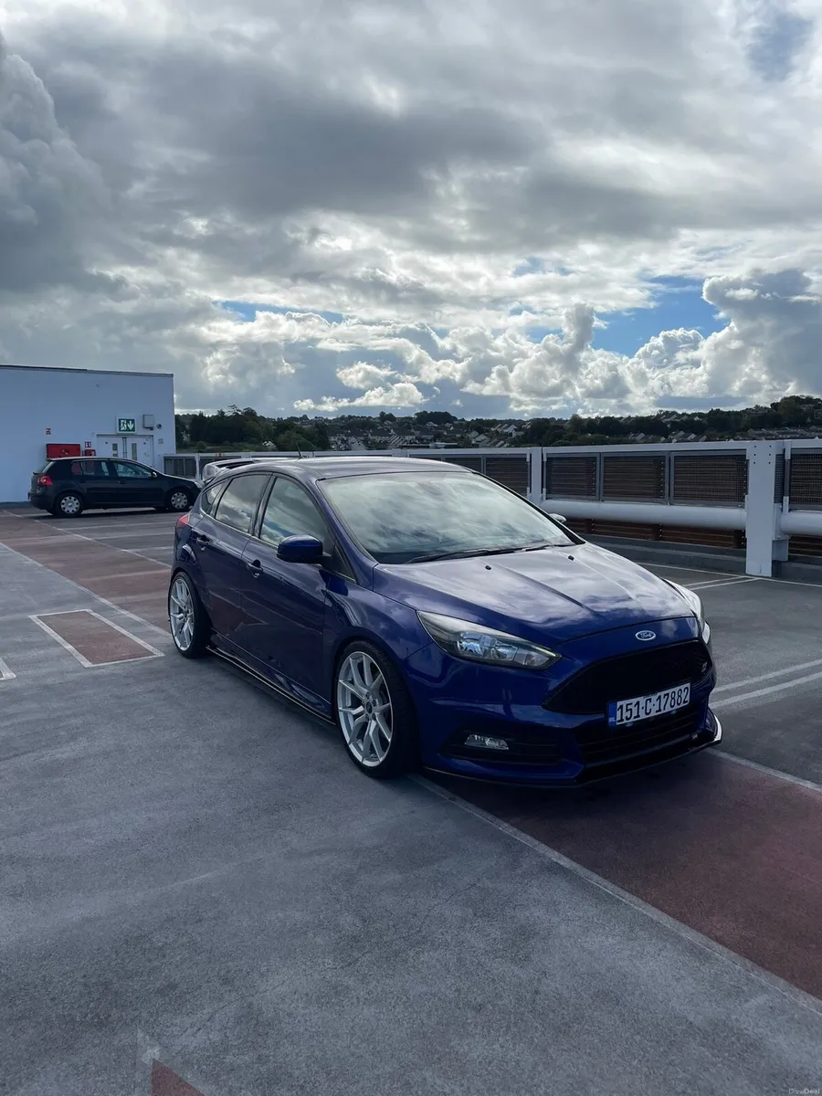 Ford Focus 2015 - Image 1