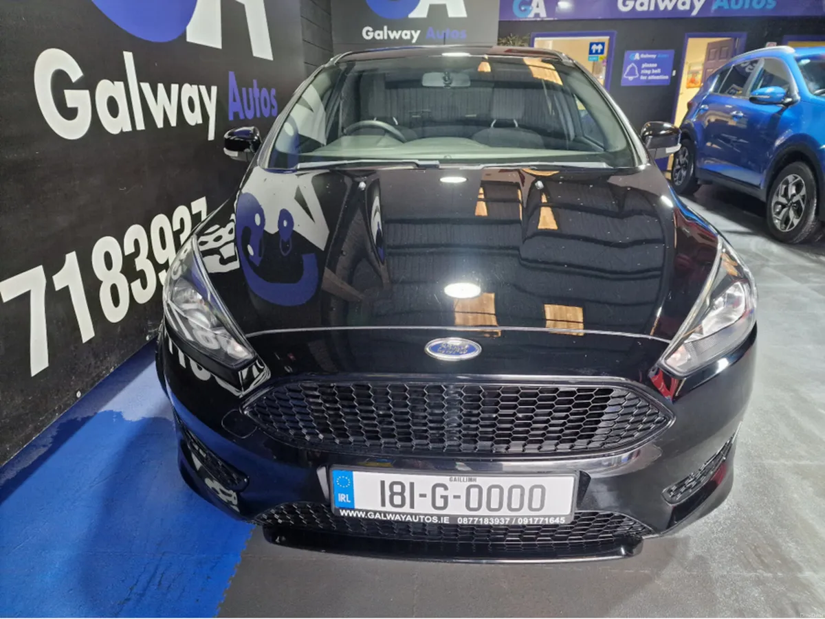 Ford Focus ST-LINE 1.0 TURBO ** FULLY SERVICED LOW - Image 3