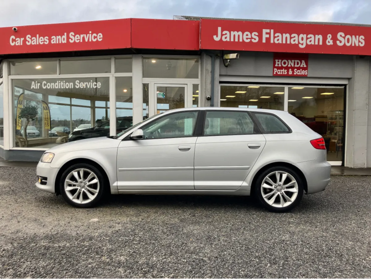 Audi A3 1.6 TDI SPORT 103BHP 5DR - Image 3