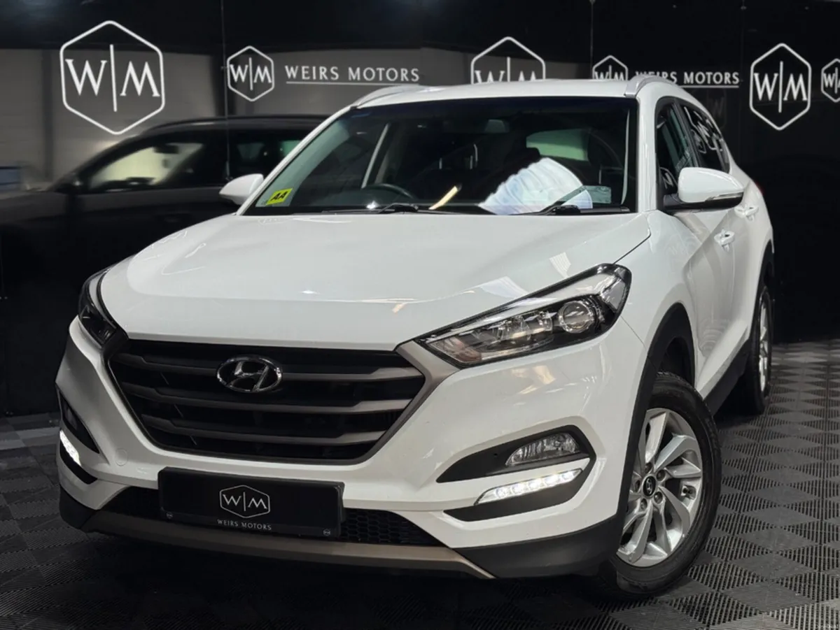 Hyundai Tucson EXECUTIVE 5DR - Image 2