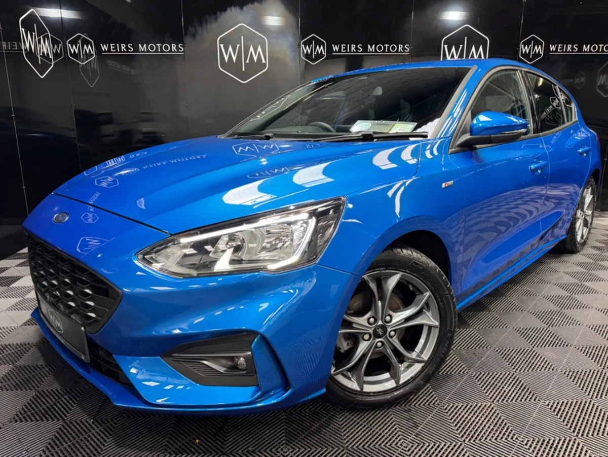 Ford Focus ST-LINE 1.0 ECOBOOST 125 125PS 4DR - Image 1